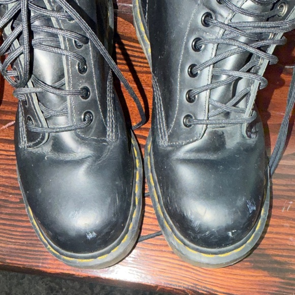 MENS US 8 Black Lace-Up Combat Boots - Doc Marten - Picture 7 of 11